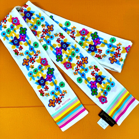 ❤️‍🔥ULTRA RARE NWOT MURAKAMI TWILLY SCARF - Picture 1 of 11